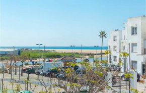 2 Bedroom Cozy Apartment In Conil De La Frontera
